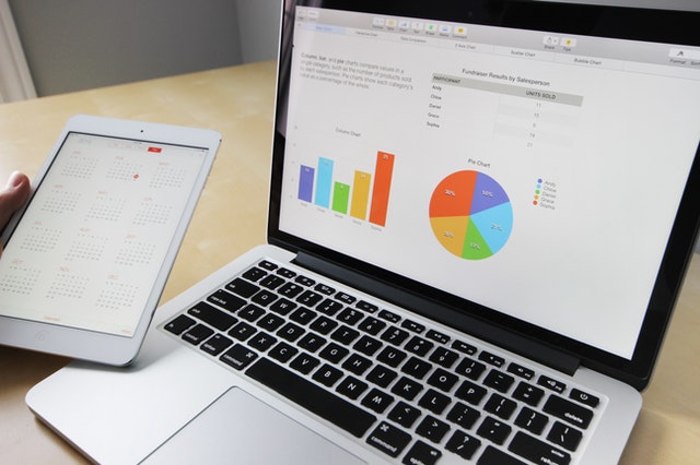 graphs and analytics - the must have SEO tools for small business